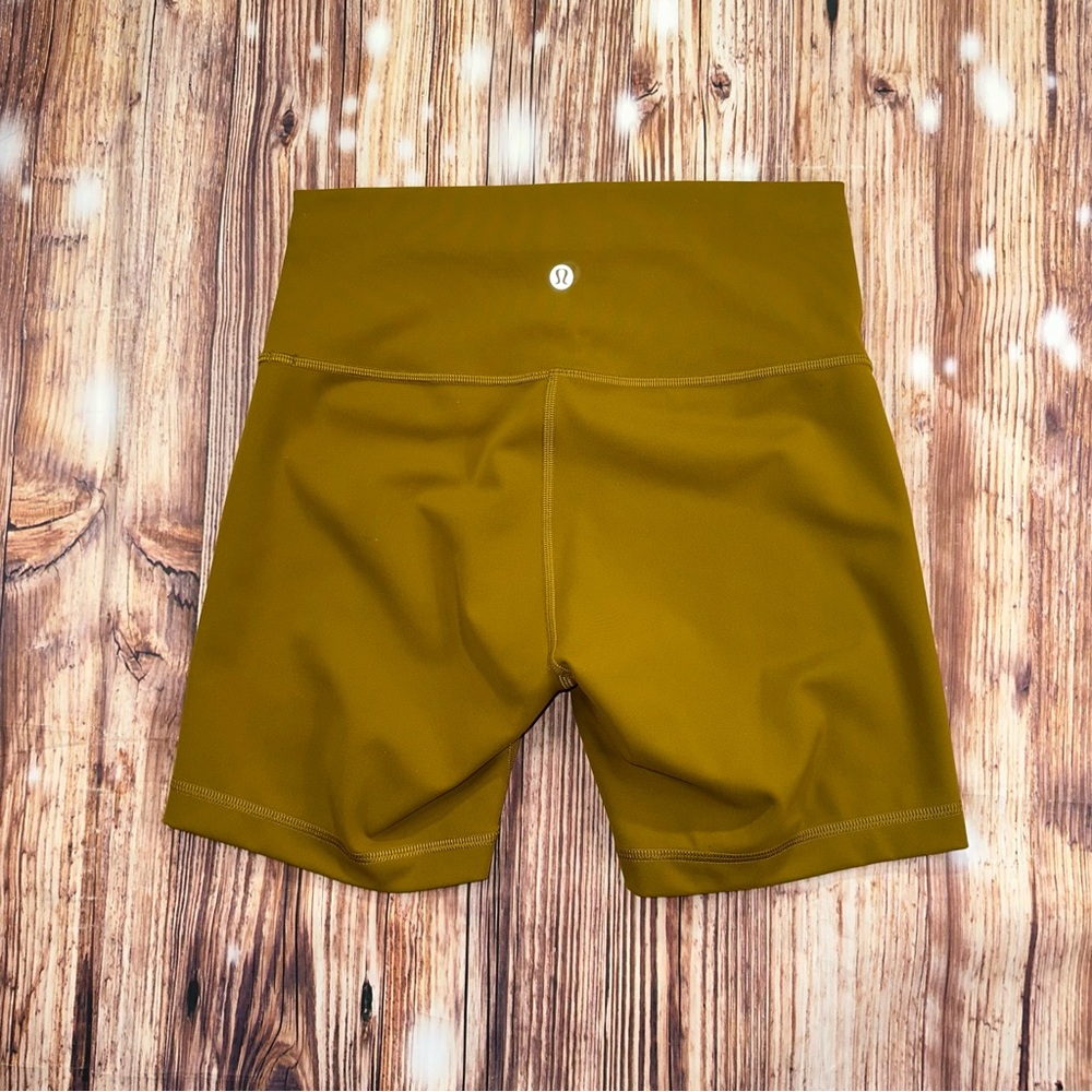 lululemon athletica Women's Short Size 8 - Picture 6 of 11